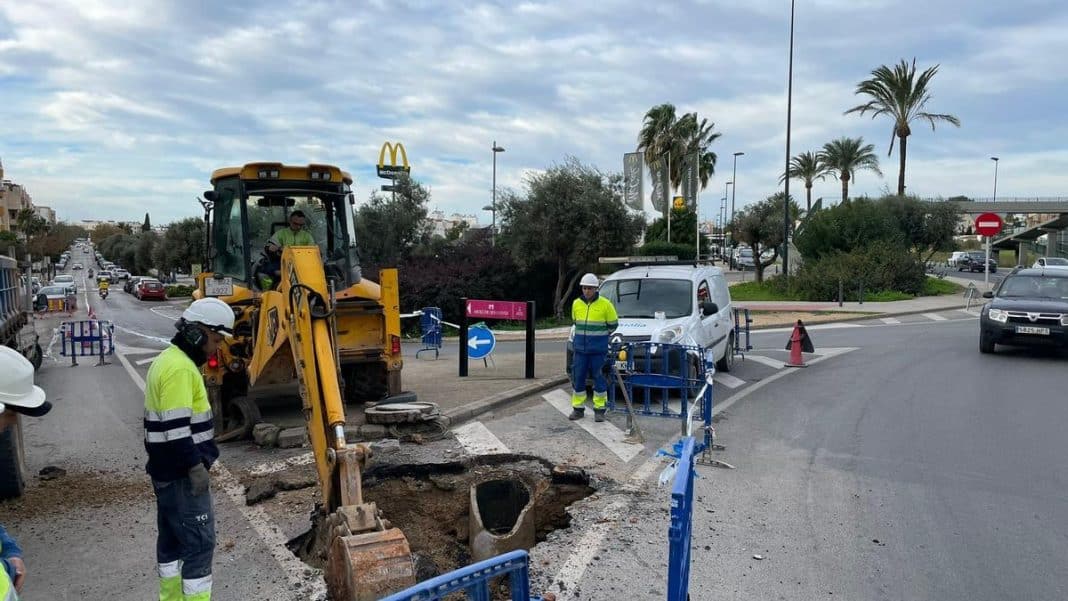 1,500 customers without water in Platja d'en Bossa, Cas Serres and es Viver due to a 