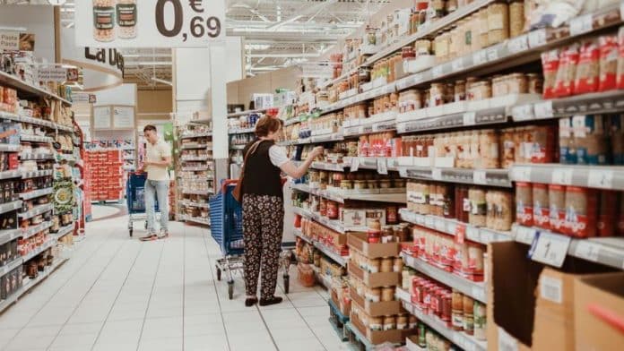 Balearic Islands to oversee supermarkets and hypermarkets lower VAT on food products. Balearic Islands to oversee supermarkets and hypermarkets lower VAT on food products.
