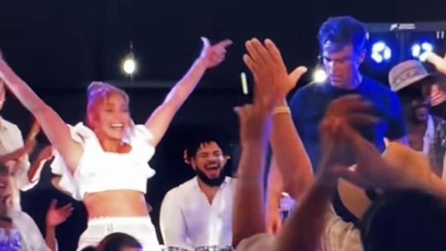Jennifer Lopez in Ibiza fashion for her latest movie