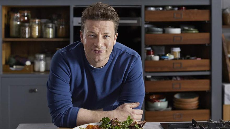 Jamie Oliver, the most famous British chef, criticized for his recipes for poor people