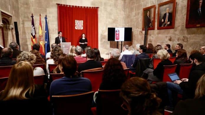 c60a4646-d41d-4758-954f-337414425da4_16-9-aspect-ratio_default_0.jpg The salaries of 38,900 hotel and catering workers in the Pitiusas Islands will rise by 8.5% in two years