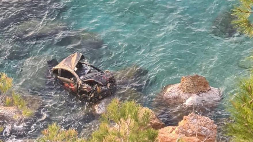 Man dies after driving his car off a cliff in Ibiza