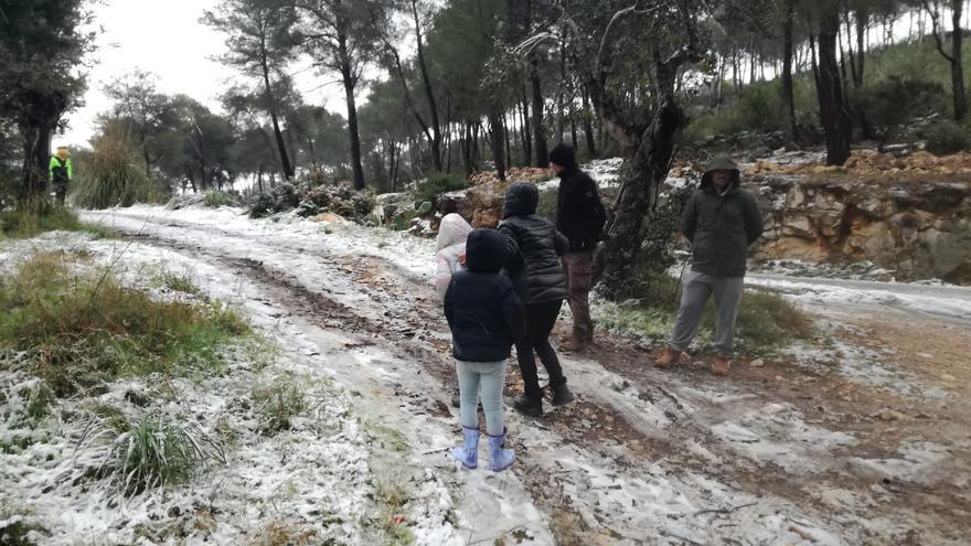 Snow Returns To Ibiza: The First Flakes Of The Squall Juliette