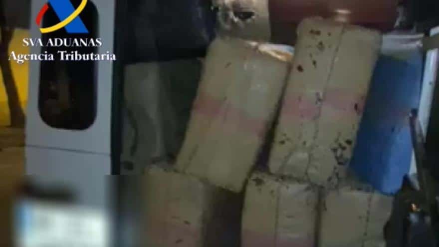 Drugs in Ibiza: Customs intercepts 25 bales with 875 kilos of hashish in Cala Xuclar