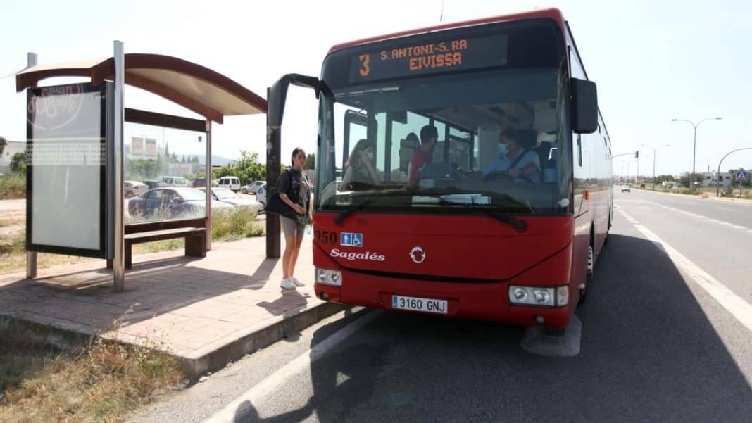 On Monday the bus lines between es Figueral and Santa Eulària and Sant Joan and sa Cala will be activated in Ibiza