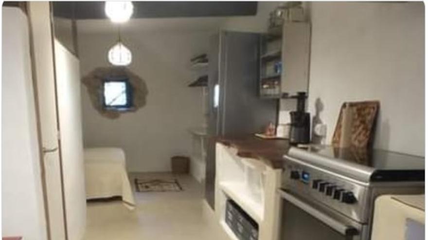 Living in a garage in Ibiza for almost 2,000 euros per month
