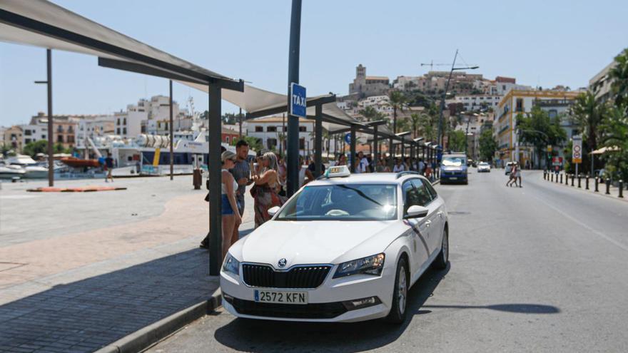Ibiza cab drivers stop to demand more space at taxi ranks