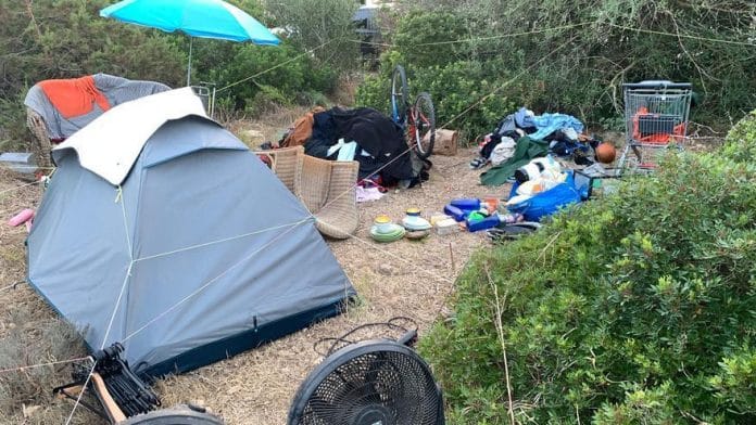 Illegal settlement in Ibiza dismantled