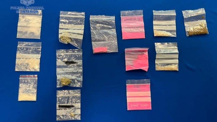 974a35de-4270-45b5-9976-ae6bc7be5e6b_16-9-aspect-ratio_default_0.jpg Arrested for carrying cocaine, marijuana, crystal meth, hashish and ecstasy in her bag in Ibiza