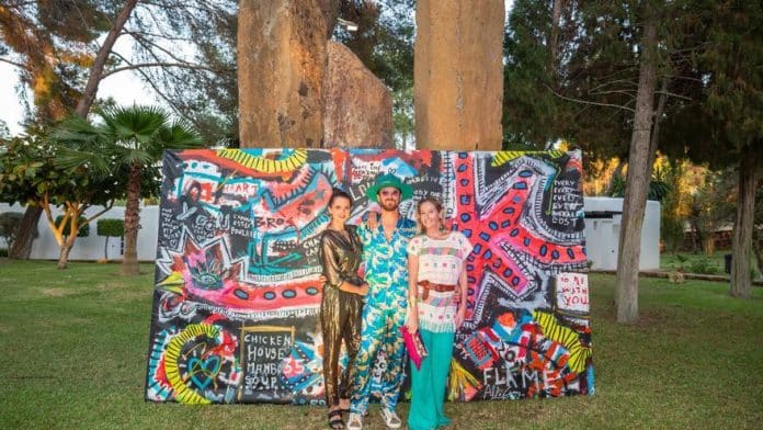 d9bd416d-b2f1-47c1-ae59-7f999c7fcc25_16-9-aspect-ratio_default_0.jpg The inauguration of the artist Aldo Comas brings together a multitude of familiar faces at Aguas de Ibiza Grand Luxe Hotel