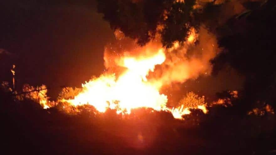 A private property near a forest area in Sant Carles burns down