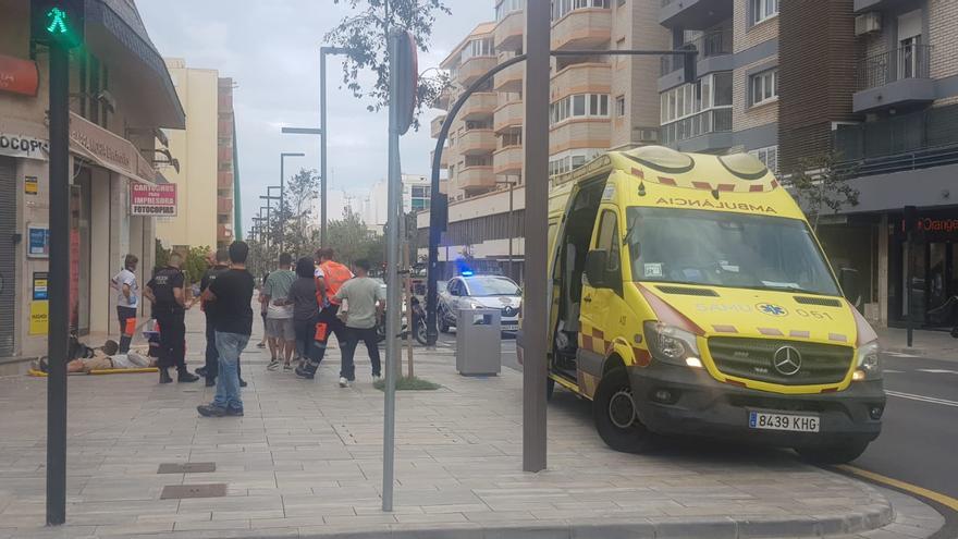 A man was injured when an awning ripped off by the wind fell on him in the center of Ibiza