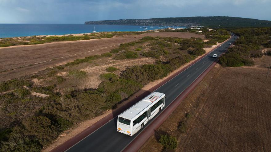 The Consell de Formentera announces more bus frequency in January