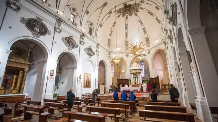 7b8ee33a-b24c-412a-bf4f-8d92dcc43124_16-9-aspect-ratio_default_0.jpg why is the cathedral of Ibiza closed?