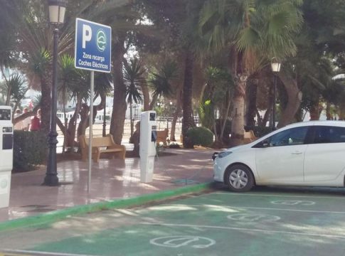 Six new electric vehicle recharging points in Santa Eulària