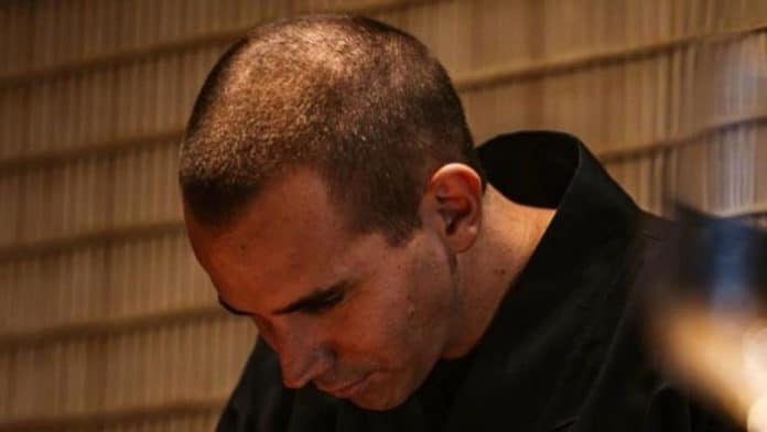 6cf1bda5-70af-4ec5-93a3-63417f9eb9f4_16-9-aspect-ratio_default_1265299.jpg “It’s hard to find silence, for people to concentrate on what they’re eating.”