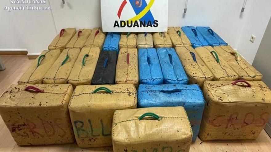 The Prosecutor’s Office asks for six years in prison and a fine of five million euros for the unloading of bales of hashish in Sant Joan