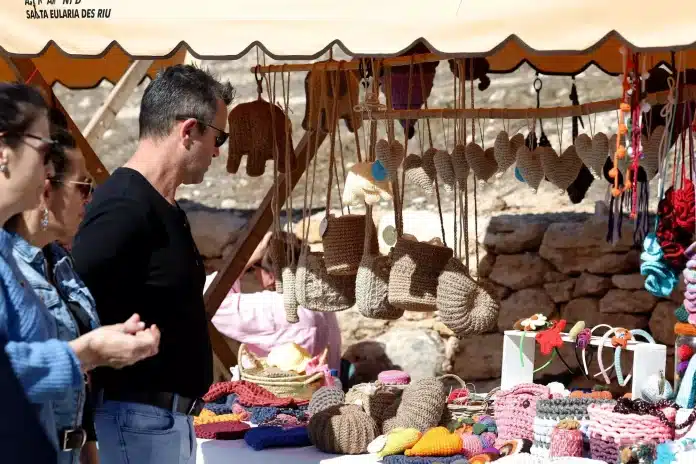 094788e4-e409-4396-952e-103a209a2f73_source-aspect-ratio_default_0.webp The Puig de Missa Craft Fair: A must in Ibiza for lovers of tradition