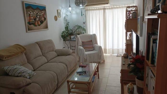 eb5eb1da-2027-4e0a-95ed-20dcd2dbc59f_16-9-discover-aspect-ratio_default_0.jpg Opportunity: Two-bedroom apartment completely renovated in Ibiza