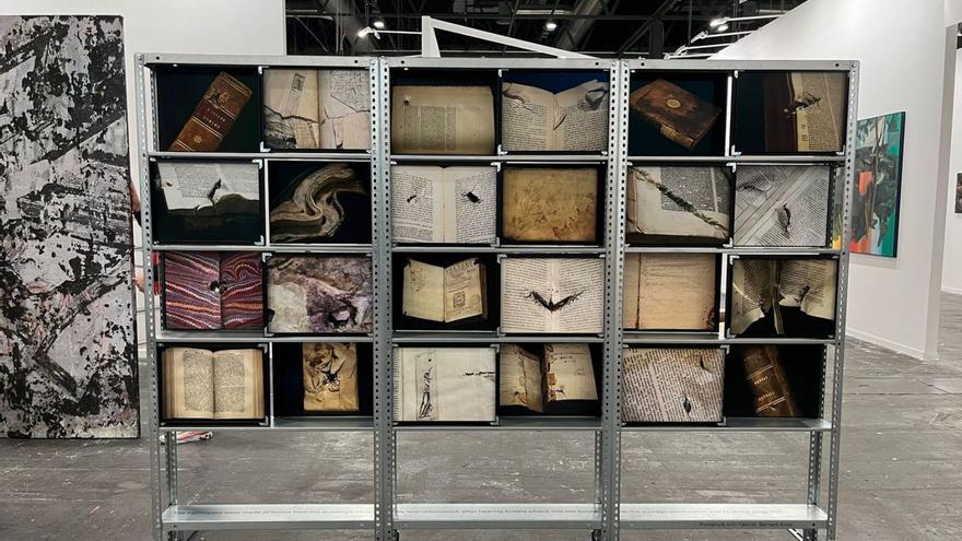 Ibiza-based artist Irene de Andrés presents ‘350 pages’ at ARCO