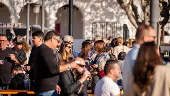 Karaoke and live music this Sunday in Jesus Square