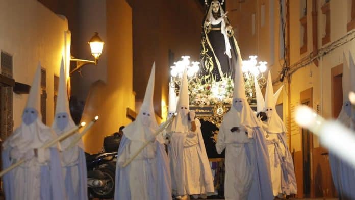 will it rain at Easter in Ibiza and Formentera?