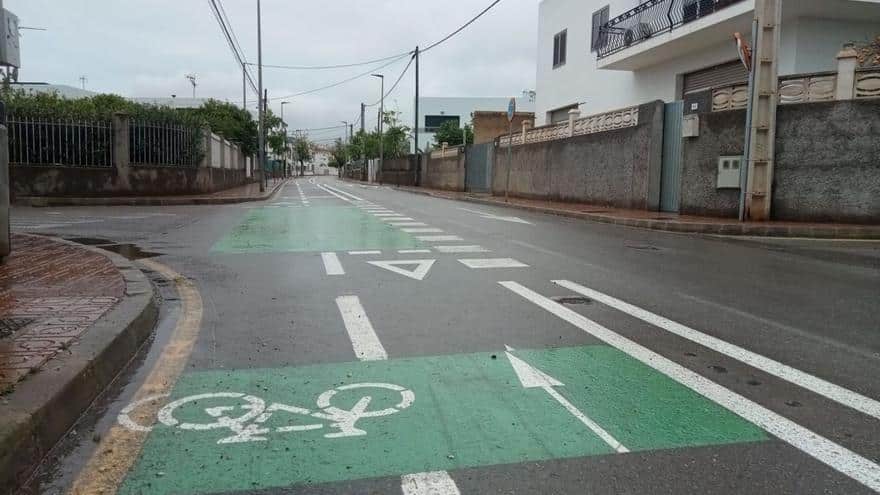 Start of the controversial removal of the Sant Jordi bike lane