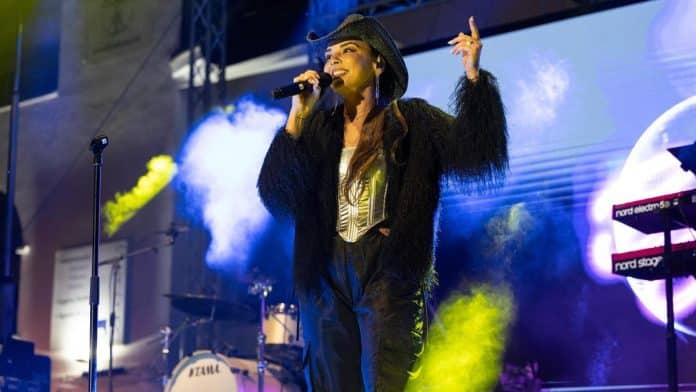 88af319e-acdd-4a8a-886d-4250ff1544e9_16-9-discover-aspect-ratio_default_0.jpg Chenoa, star of ‘Anar a Maig’ in Santa Eulària