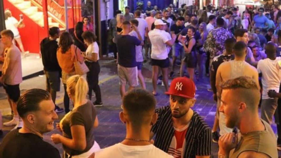 BINGE TOURISM IN IBIZA