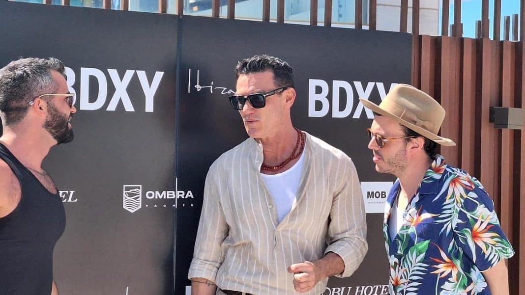 ACTORS IN IBIZA | Luke Evans tells his favorite plan in Ibiza: “It’s the most magical thing I’ve ever seen”