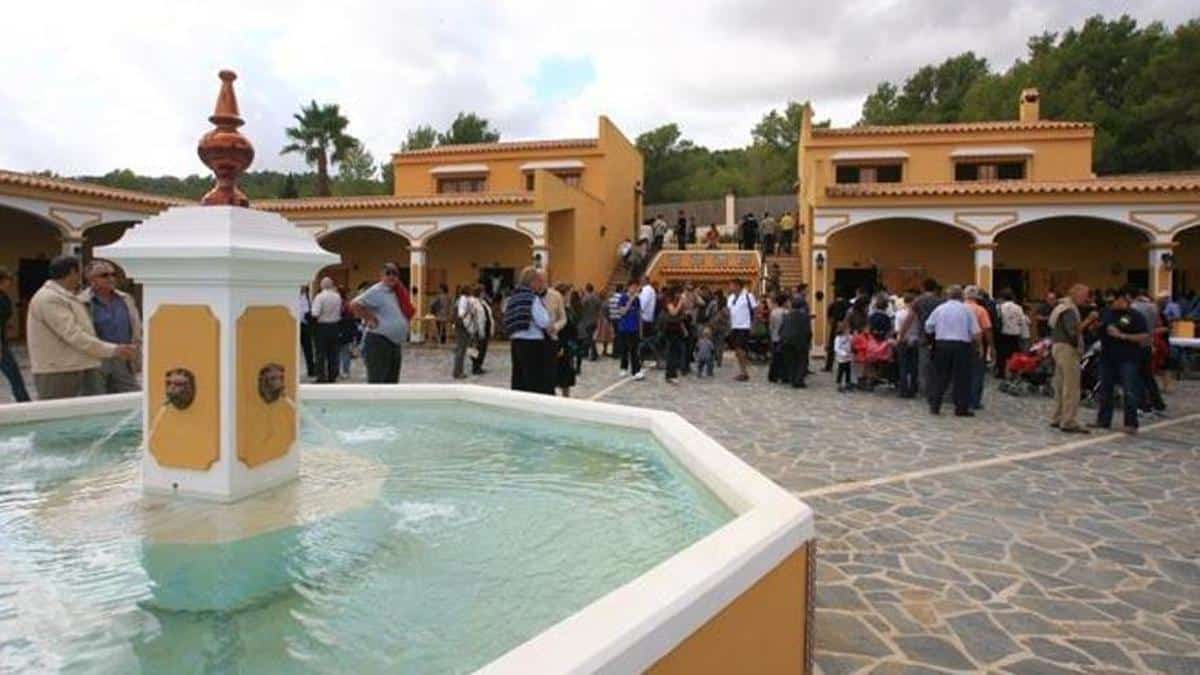 An open house of the estate.
