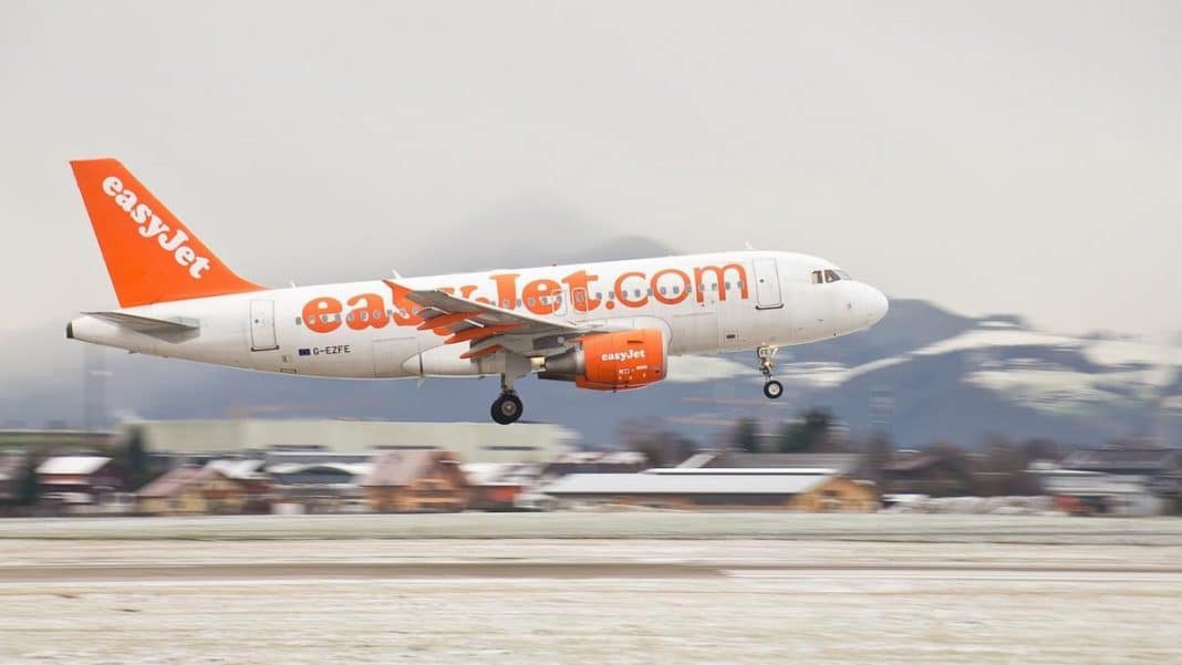 VIOLENCE FLIGHT TO IBIZA | Flight from Manchester to Ibiza diverted to Paris by a very violent passenger