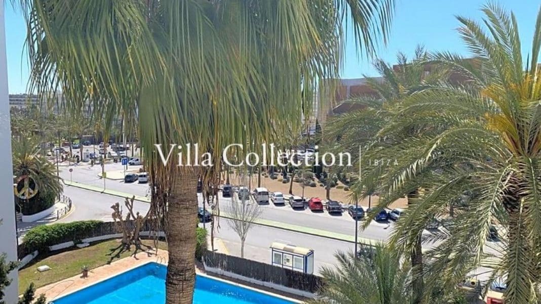 APARTMENTS IN IBIZA | Opportunity: 2 bedroom apartment with swimming pool in Ibiza for less than 500.000 euros