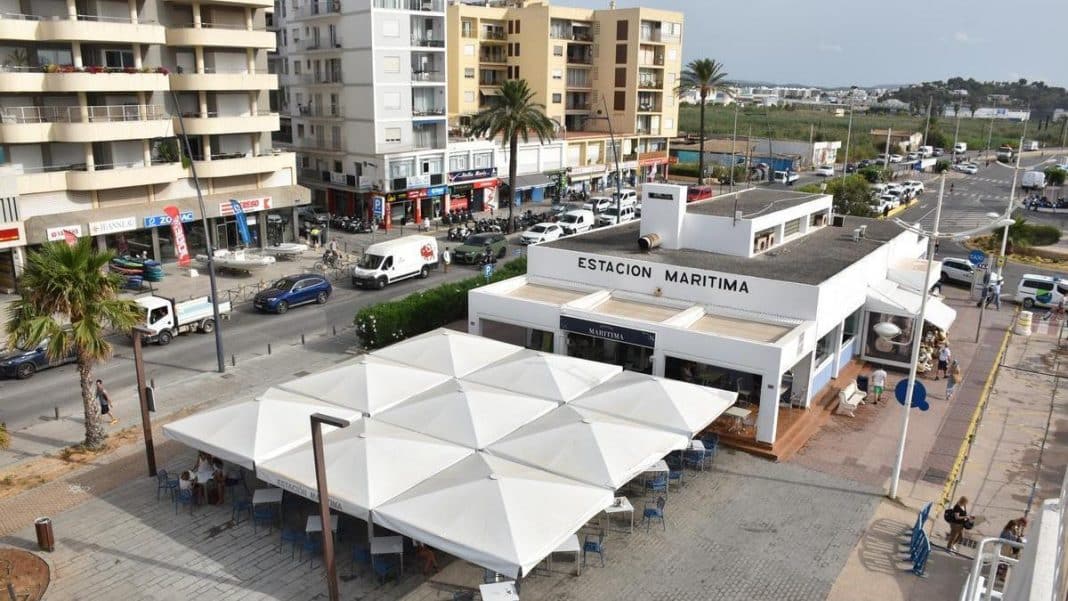 AGGRESSION IN IBIZA : A man attacks four people with an axe in Ibiza and seriously injures one of them