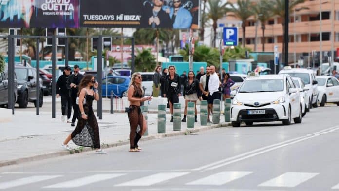 British government warns of “labor exploitation” in Ibiza