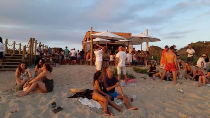 Three kiosks in Migjorn open and the rest will open this week