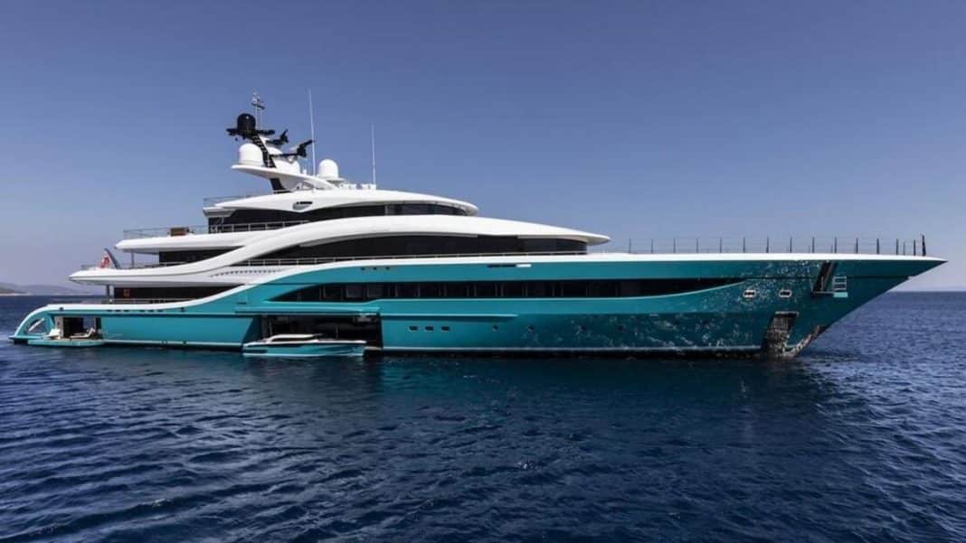 YACHTS IN IBIZA | Luxury yacht of a multimillionaire owner of a well-known beverage company docks in Ibiza