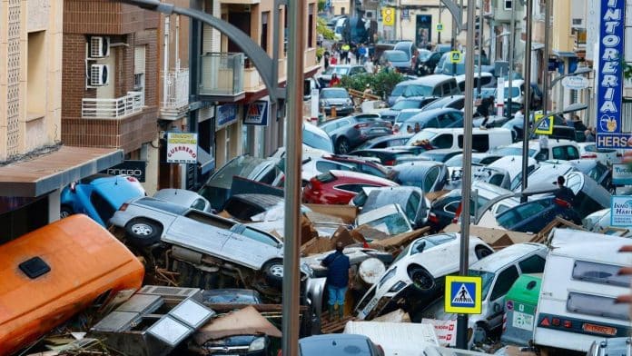 554b2696-0a98-4c8f-841a-c1c96934b442_16-9-discover-aspect-ratio_default_0.jpg how to help Valencia from Ibiza?