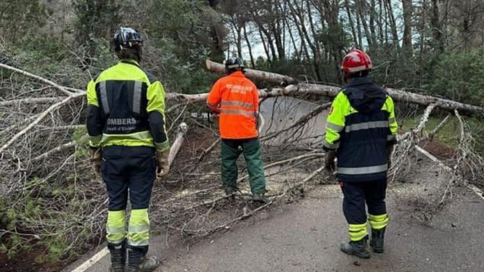 The DANA tiptoes by Ibiza