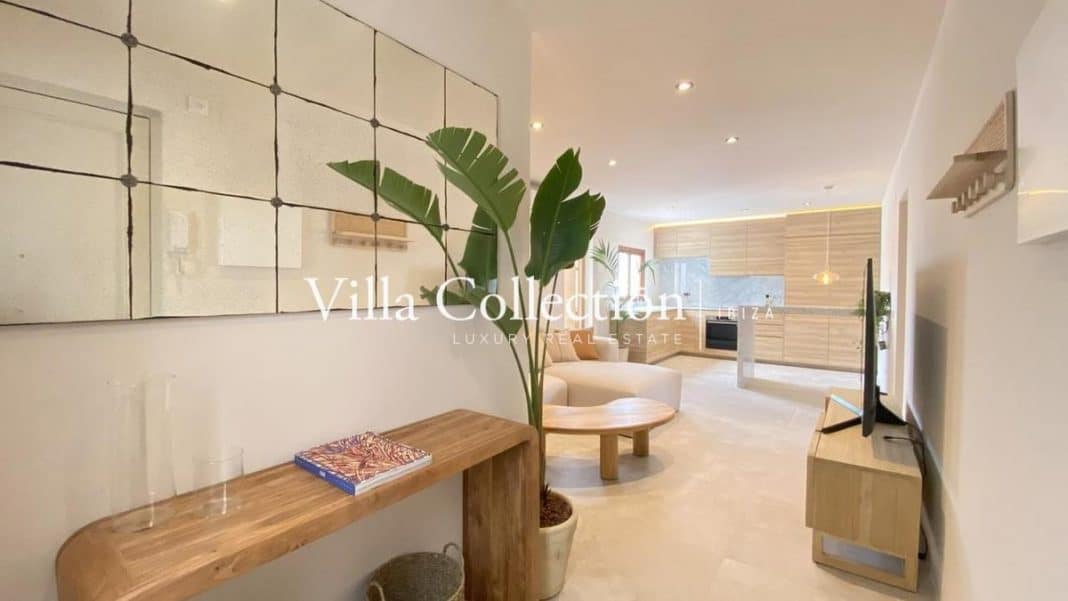 Opportunity: house with terrace and views to Dalt Vila in the center of Ibiza for less than 500.000 euros