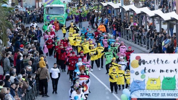 More than 13 hours of ‘nonstop’ partying in Vila on Carnival Saturday