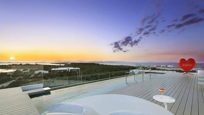 The Meliá Collection includes the Five Flowers hotel in Formentera in its catalog