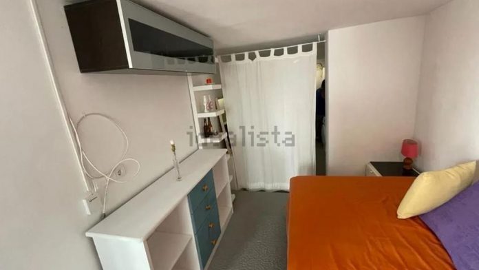 f596cc1c-9493-4c41-bf62-332b9cd2fe66_16-9-discover-aspect-ratio_default_0.jpg For sale a very cheap studio… to speculate with housing