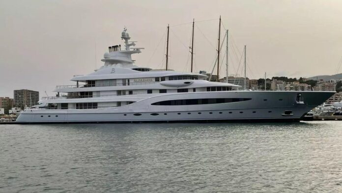 32c329a6-d114-47d6-9677-fb35130810d3_16-9-discover-aspect-ratio_default_0.jpg Mayan Queen IV, the regular Balearic megayacht that has rescued 106 migrants from shipwreck in Greece, in Ibiza