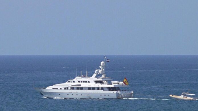 Amancio Ortega’s nephew’s yacht repeats and sails between Ibiza and Formentera