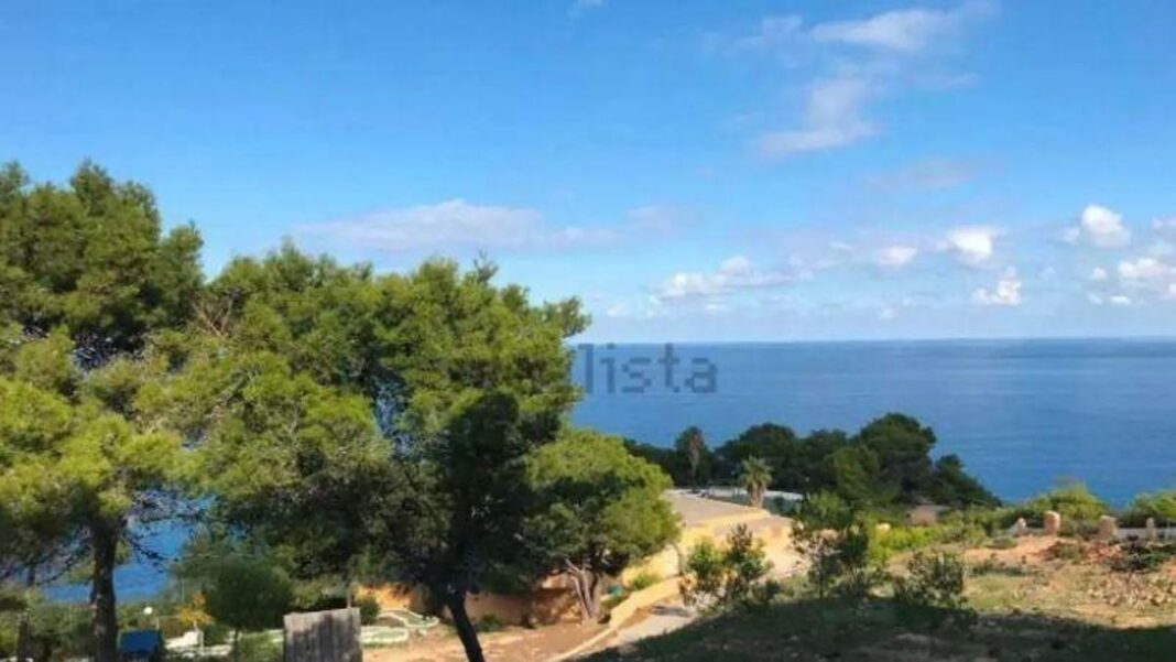 The cheapest annual rental price in Ibiza