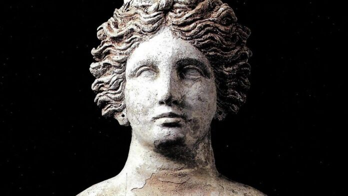 f42aedd3-7e9b-4d16-b8b3-647cf8d0e27b_16-9-aspect-ratio_default_1388337.jpg The tourist who got pregnant “thanks” to a ‘souvenir’ of the goddess Tanit bought in Ibiza