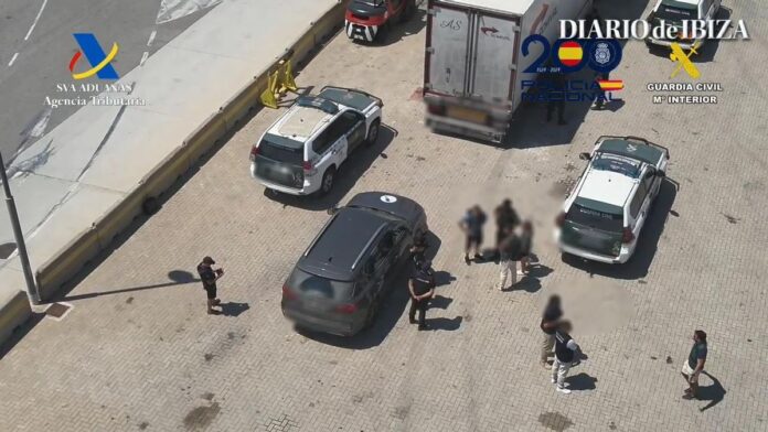 3d675be2-e906-47e4-81ec-e94d5d65e2e8_16-9-discover-aspect-ratio_default_0.jpg 2,500 kilos of hashish seized in the port of Ibiza inside a truck