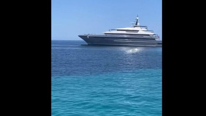 aef05cd9-ee7f-481e-bb91-0922730a686b_16-9-discover-aspect-ratio_default_0.jpg Luxury megayacht ‘Attila’ pays 200,000 euros bail to leave Ibiza and Formentera