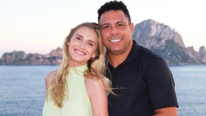 6284af57-2da0-415f-b1da-db93548165d9_16-9-discover-aspect-ratio_default_0_x283y192.jpg Legendary ex-footballer Ronaldo takes a few days off in Ibiza while deciding his future